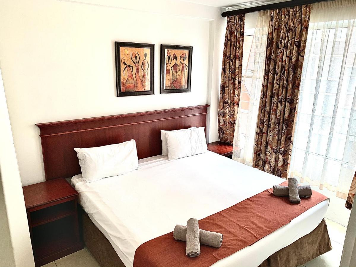 Emakhosini Self-Catering Apartments 다반 외부 사진